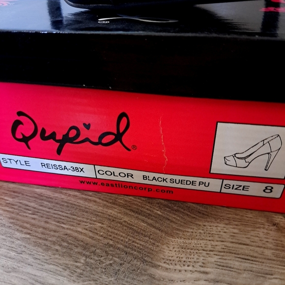 Qupid | Black suede ~ pleather blocked High heel - Picture 2 of 10